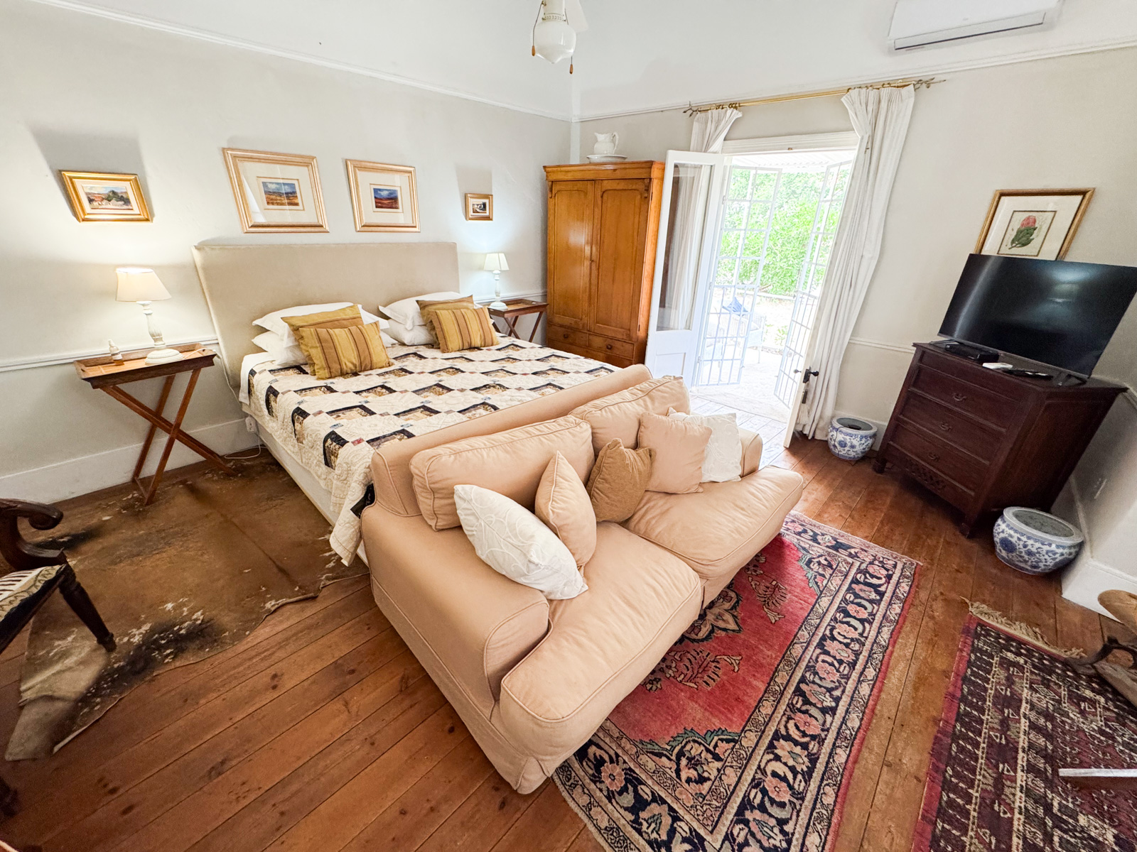 The White Room - Photo 4